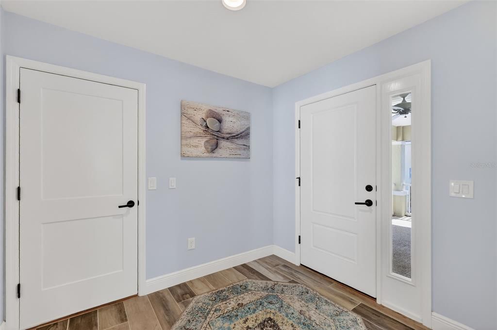 For Sale: $599,000 (3 beds, 2 baths, 1809 Square Feet)