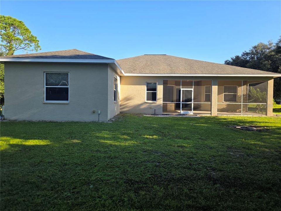 For Sale: $385,000 (4 beds, 2 baths, 2484 Square Feet)