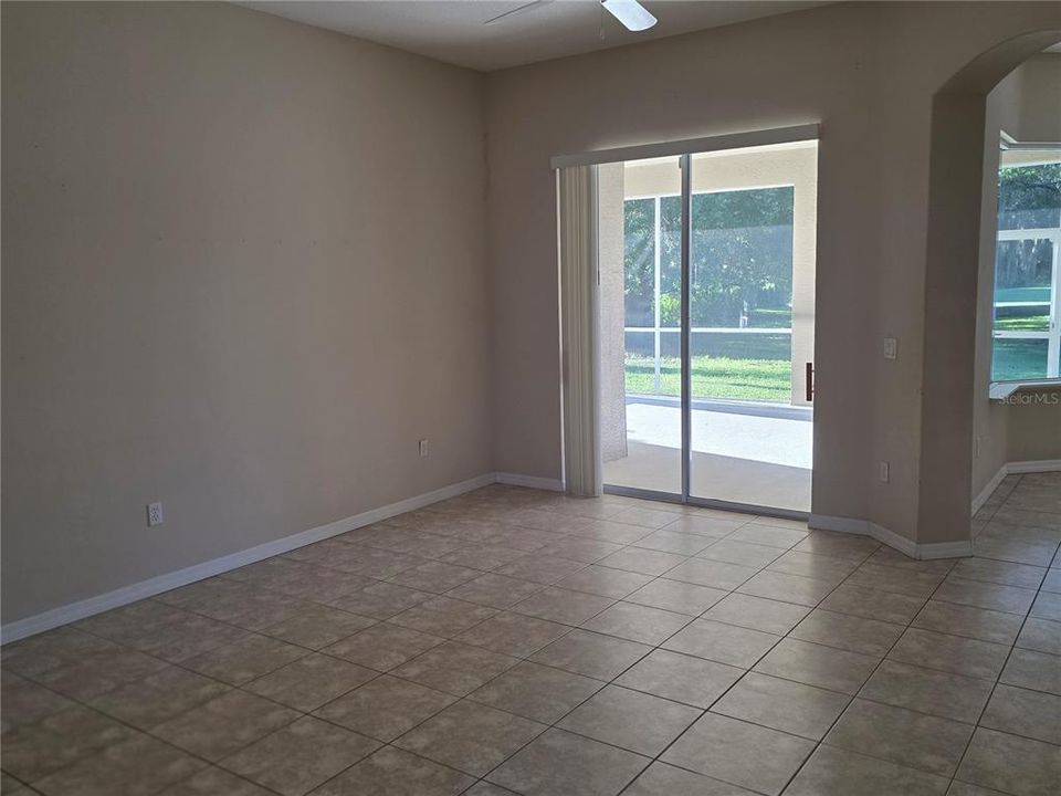 For Sale: $385,000 (4 beds, 2 baths, 2484 Square Feet)