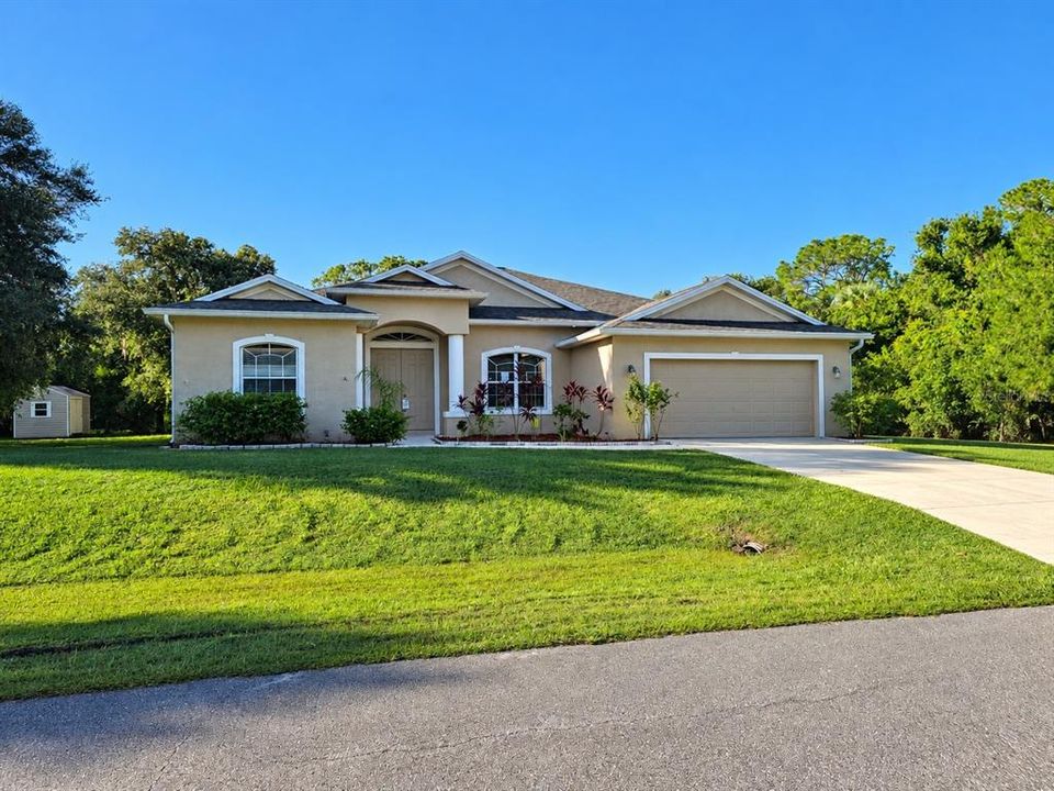 For Sale: $385,000 (4 beds, 2 baths, 2484 Square Feet)