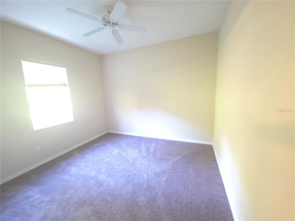 For Sale: $385,000 (4 beds, 2 baths, 2484 Square Feet)
