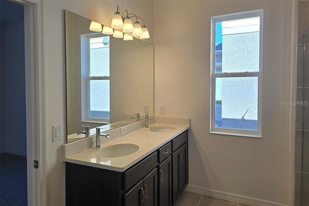 For Rent: $2,650 (4 beds, 4 baths, 1862 Square Feet)