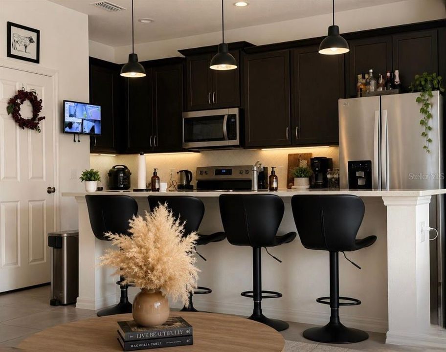 For Rent: $2,650 (4 beds, 4 baths, 1862 Square Feet)