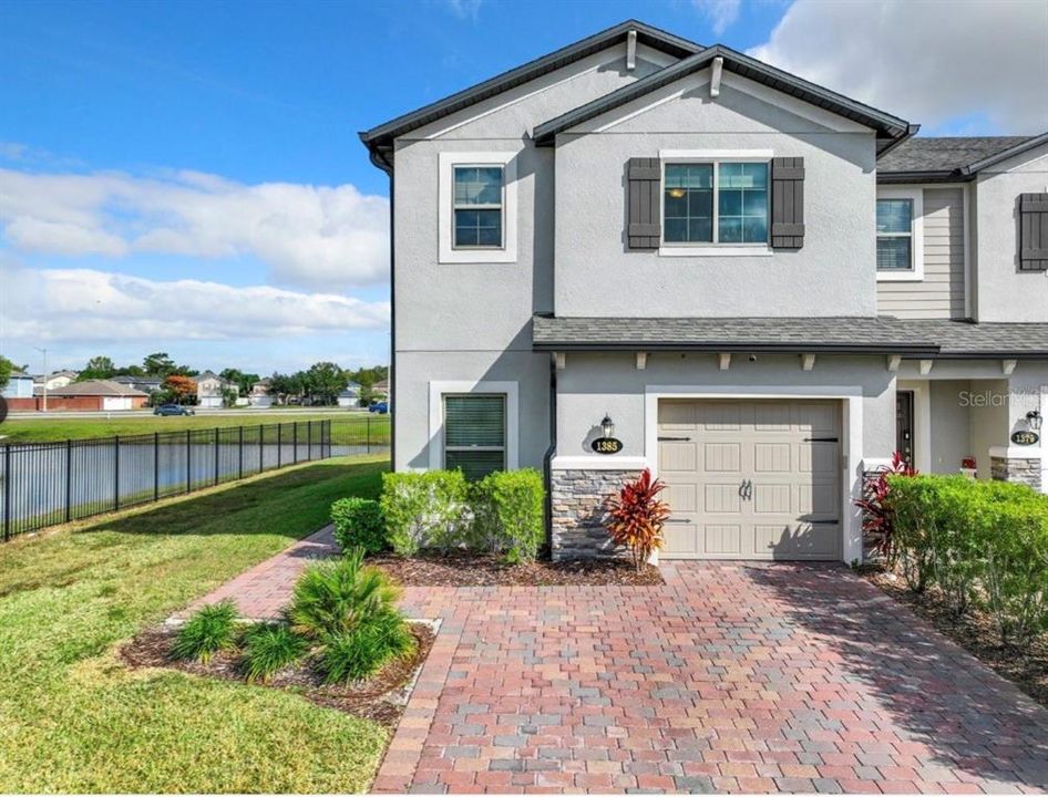 For Rent: $2,795 (4 beds, 3 baths, 1749 Square Feet)