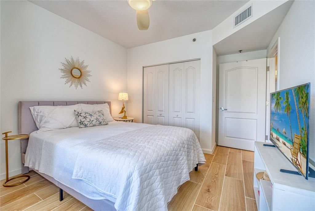 For Sale: $2,150,000 (3 beds, 2 baths, 2714 Square Feet)