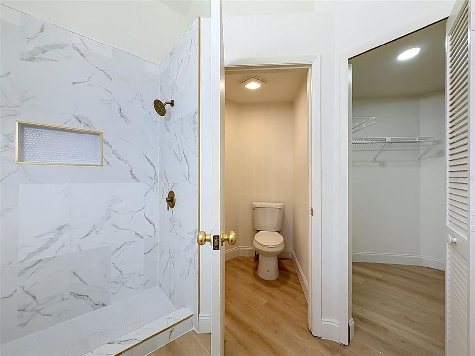 For Sale: $410,500 (4 beds, 2 baths, 1301 Square Feet)