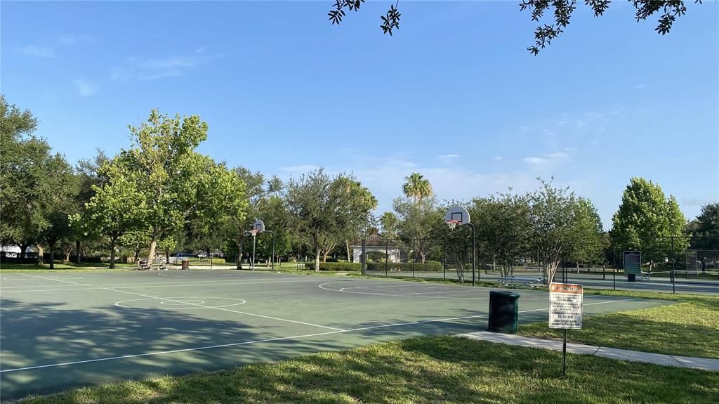 For Rent: $2,950 (4 beds, 2 baths, 2731 Square Feet)