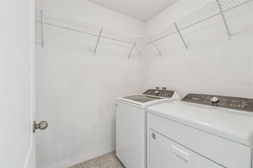 For Rent: $2,950 (4 beds, 2 baths, 2731 Square Feet)