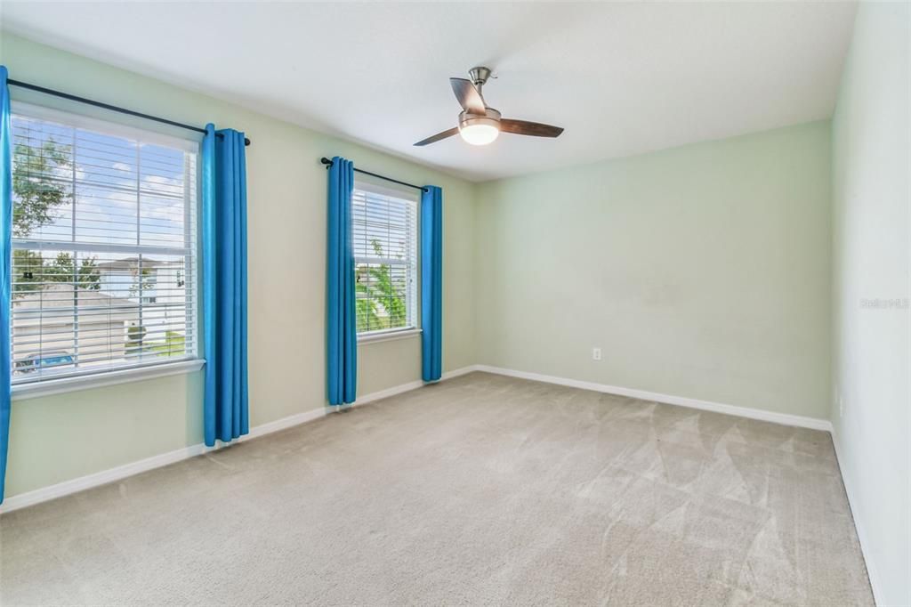 For Rent: $2,950 (4 beds, 2 baths, 2731 Square Feet)