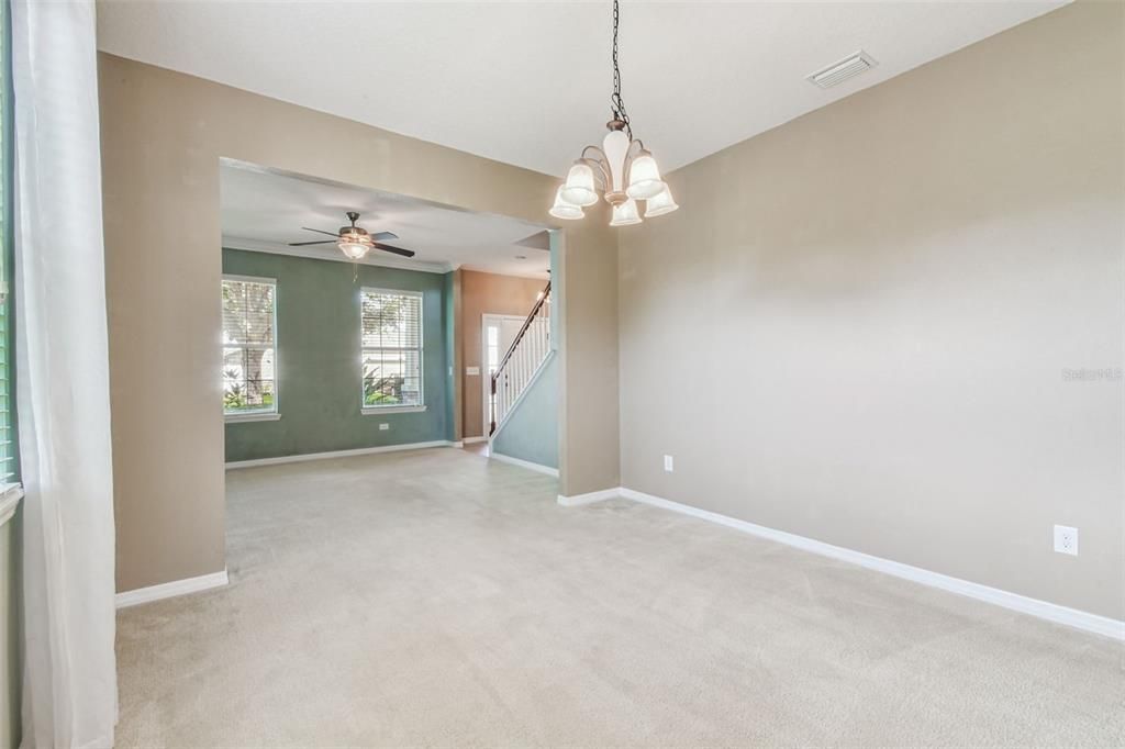 For Rent: $2,950 (4 beds, 2 baths, 2731 Square Feet)