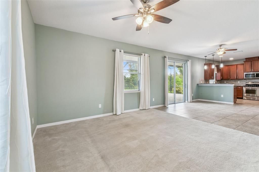 For Rent: $2,950 (4 beds, 2 baths, 2731 Square Feet)
