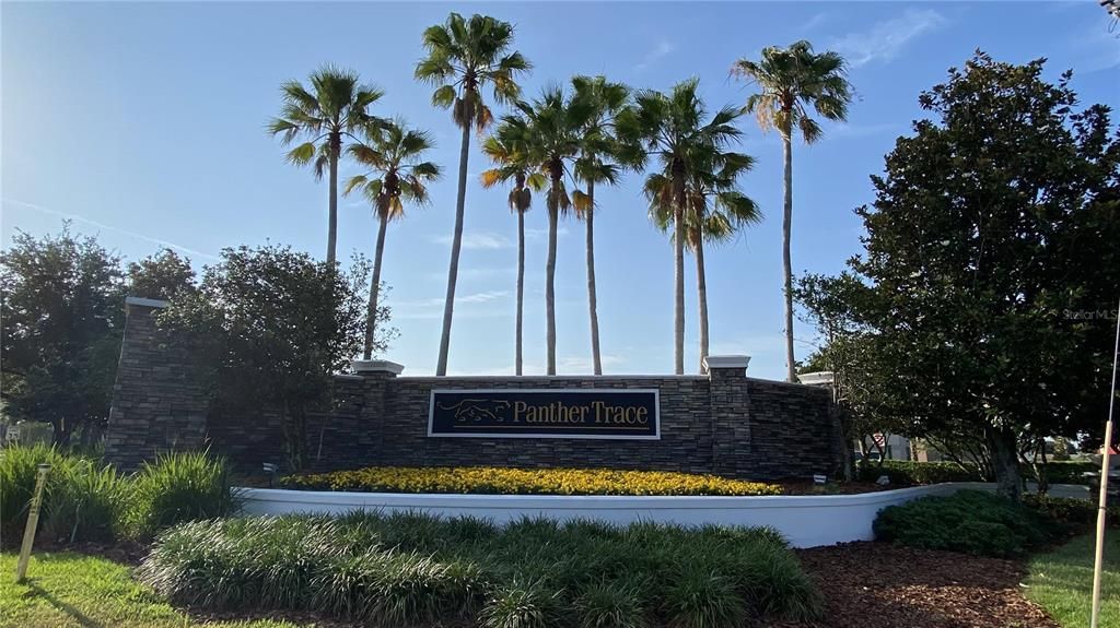 For Rent: $2,950 (4 beds, 2 baths, 2731 Square Feet)