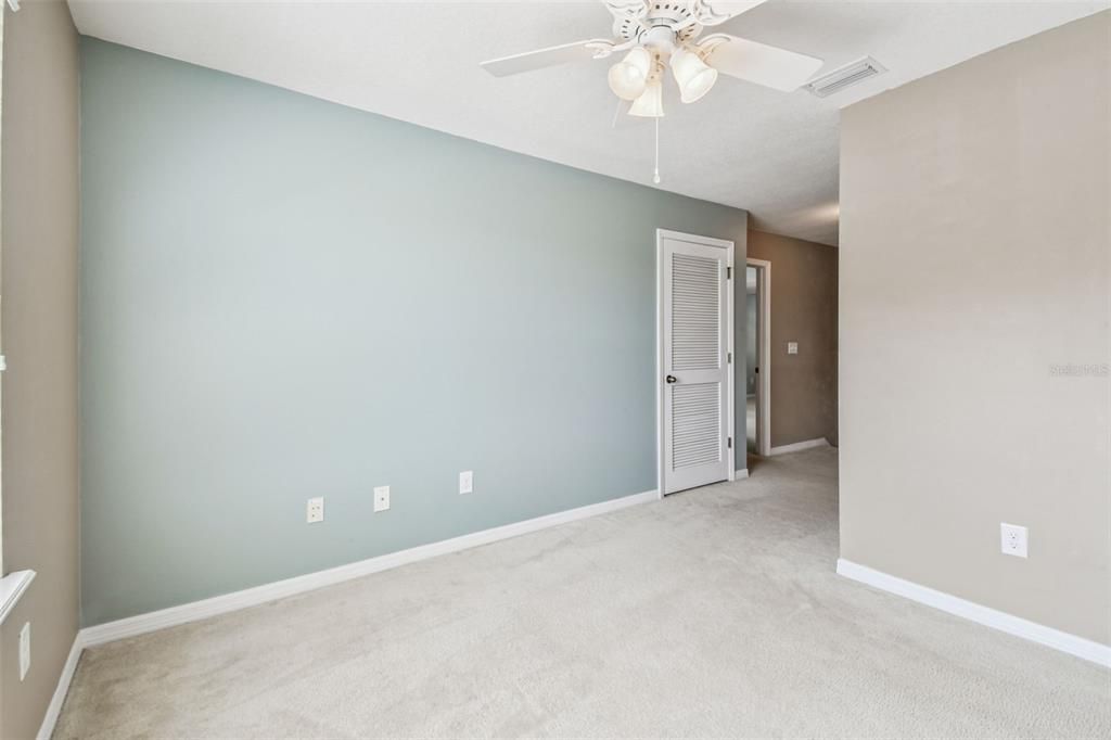 For Rent: $2,950 (4 beds, 2 baths, 2731 Square Feet)