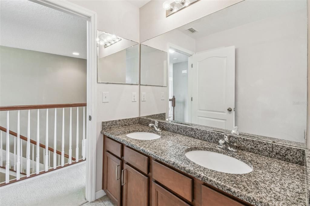 For Rent: $2,950 (4 beds, 2 baths, 2731 Square Feet)