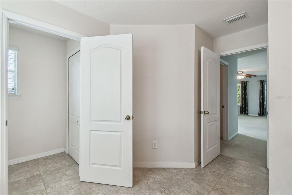 For Rent: $2,950 (4 beds, 2 baths, 2731 Square Feet)