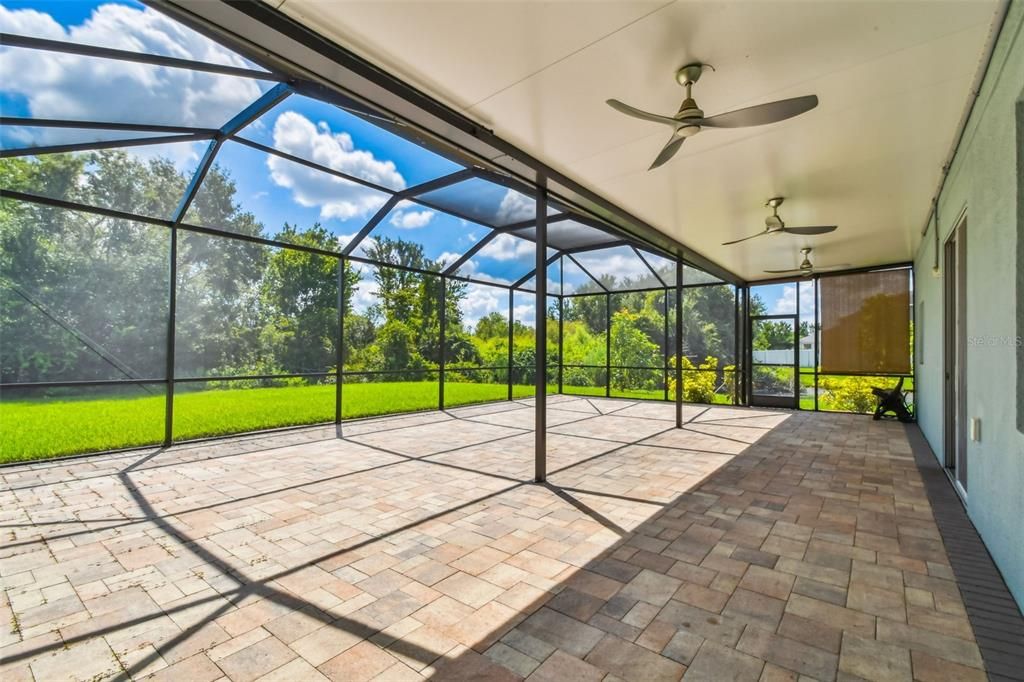 For Rent: $2,950 (4 beds, 2 baths, 2731 Square Feet)