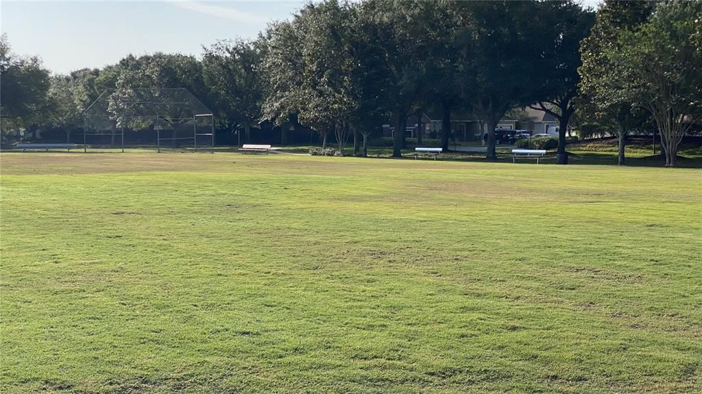 For Rent: $2,950 (4 beds, 2 baths, 2731 Square Feet)