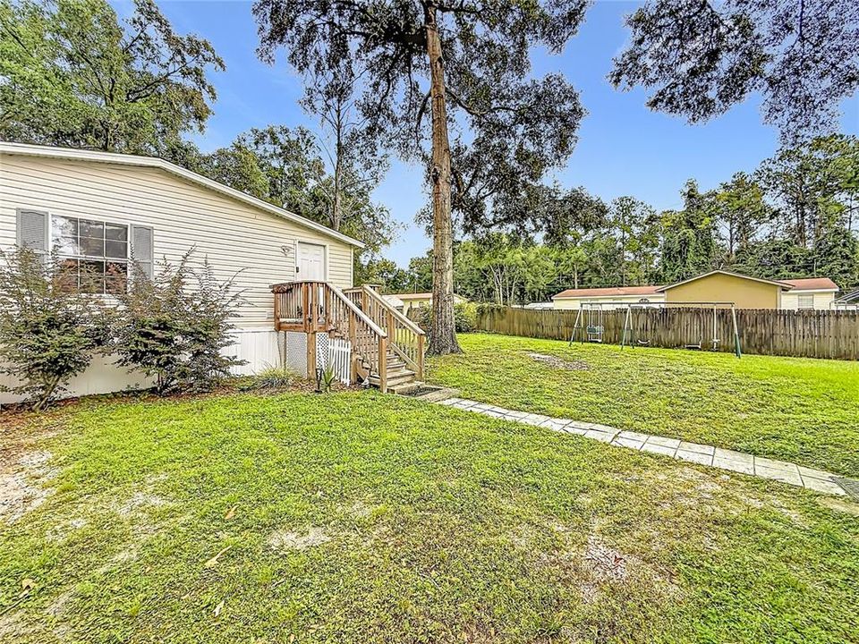 For Sale: $197,500 (5 beds, 3 baths, 2280 Square Feet)