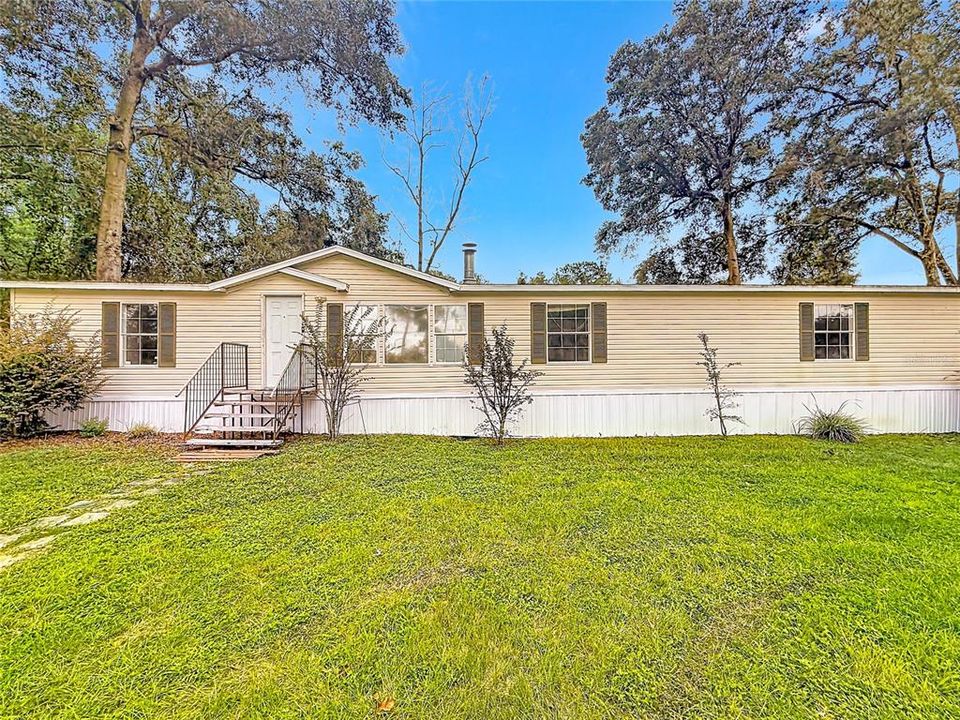 For Sale: $197,500 (5 beds, 3 baths, 2280 Square Feet)