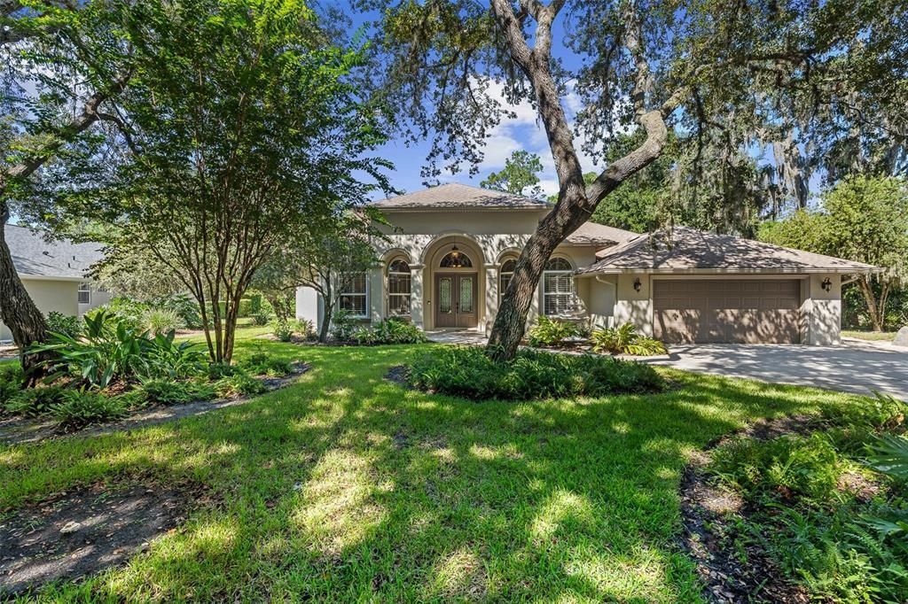 En Venta: $735,000 (3 camas, 2 baños, 2419 Pies cuadrados)