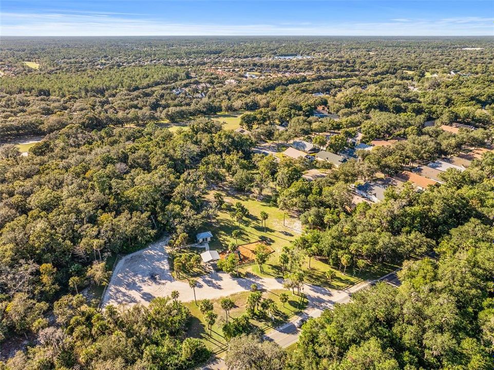 En Venta: $735,000 (3 camas, 2 baños, 2419 Pies cuadrados)