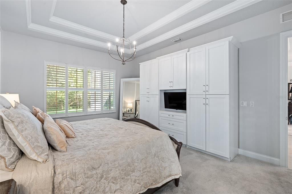 En Venta: $735,000 (3 camas, 2 baños, 2419 Pies cuadrados)