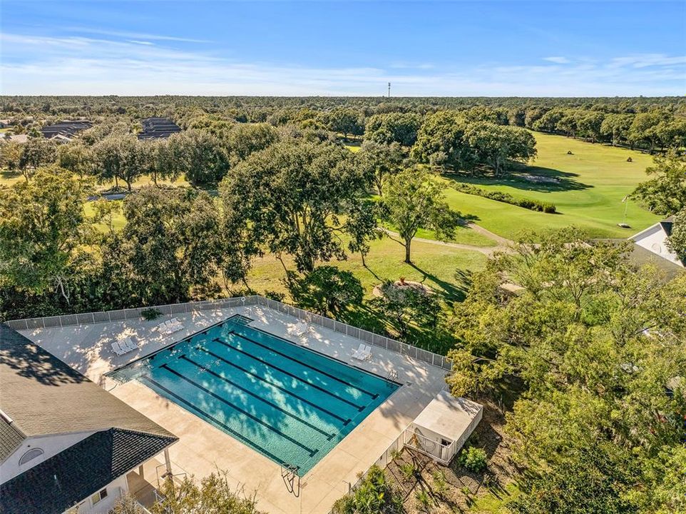 En Venta: $735,000 (3 camas, 2 baños, 2419 Pies cuadrados)