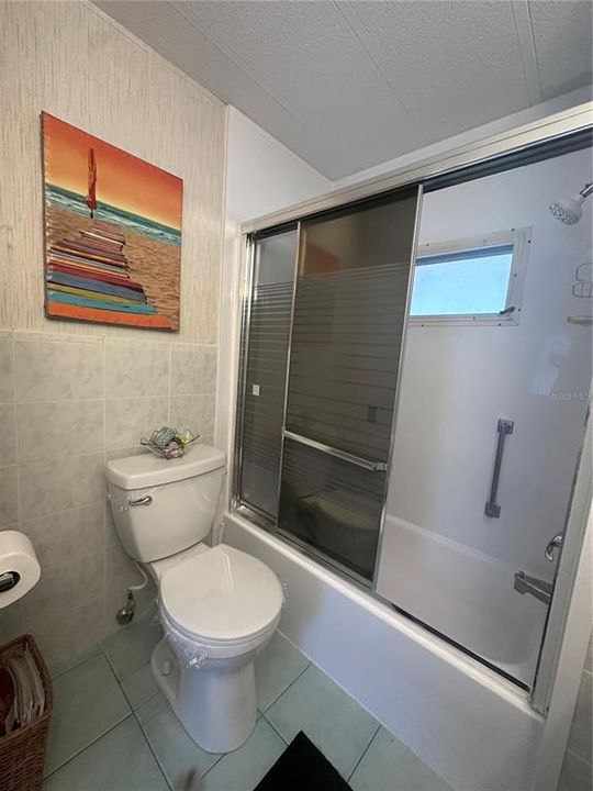 На продажу: $165,000 (2 спален, 2 ванн, 912 Квадратных фут)