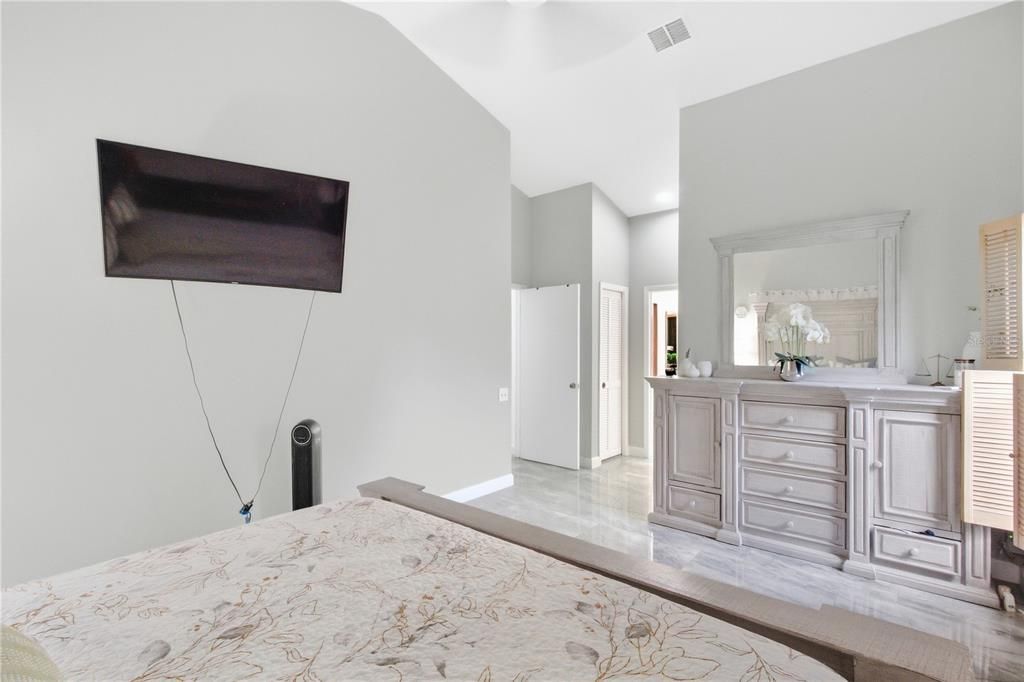 For Sale: $470,000 (3 beds, 2 baths, 2032 Square Feet)