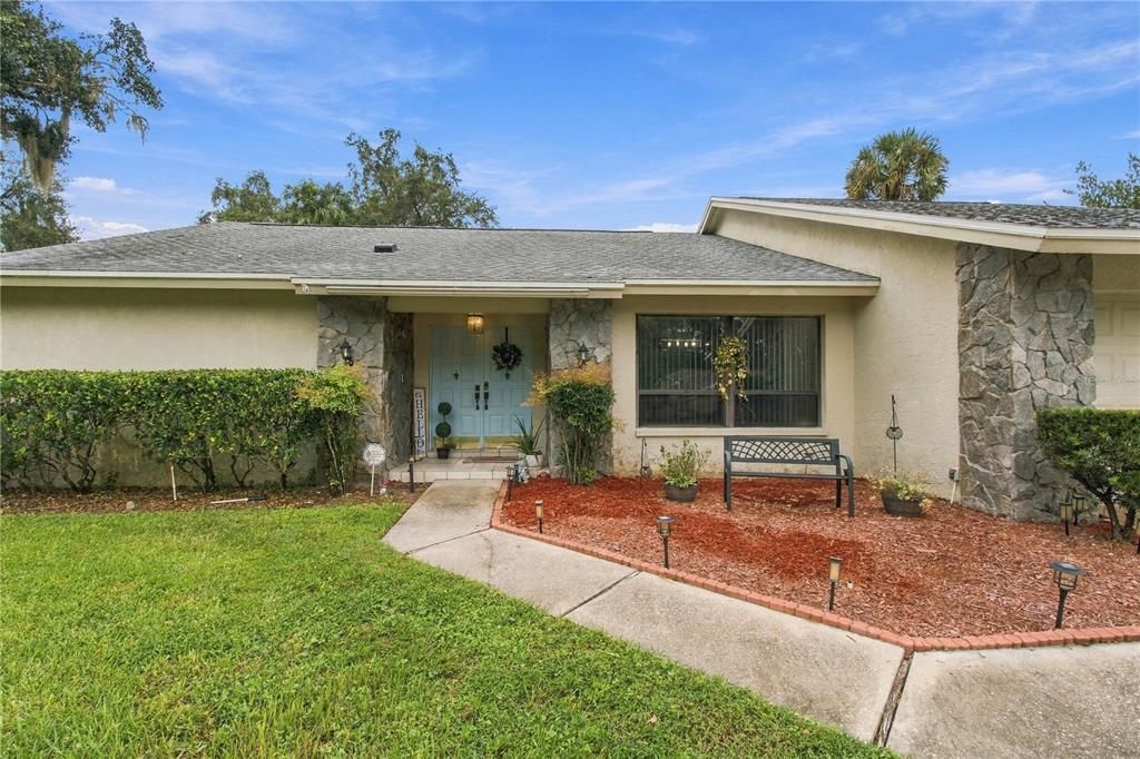 For Sale: $470,000 (3 beds, 2 baths, 2032 Square Feet)