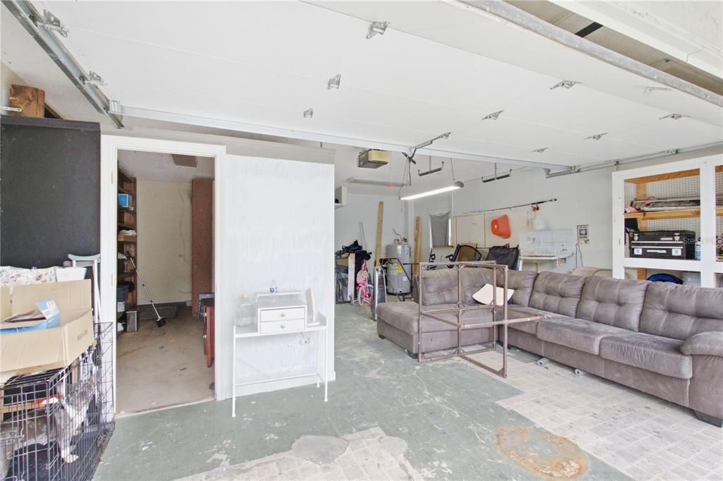 For Sale: $470,000 (3 beds, 2 baths, 2032 Square Feet)