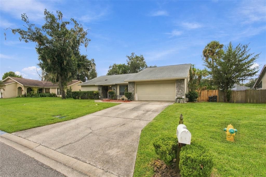 For Sale: $470,000 (3 beds, 2 baths, 2032 Square Feet)