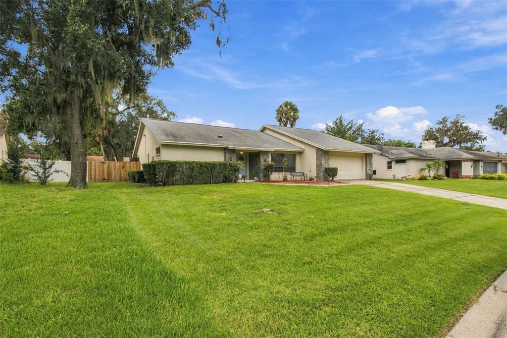 For Sale: $470,000 (3 beds, 2 baths, 2032 Square Feet)