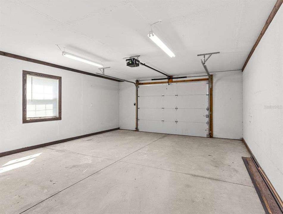 En Venta: $399,000 (6 camas, 3 baños, 2488 Pies cuadrados)