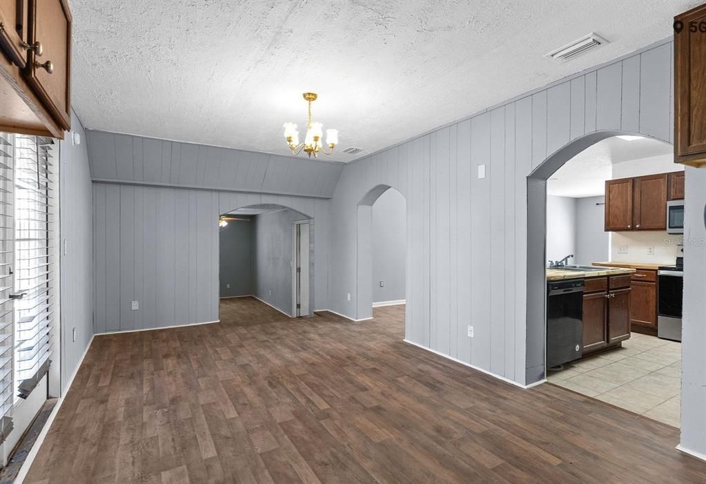 En Venta: $399,000 (6 camas, 3 baños, 2488 Pies cuadrados)