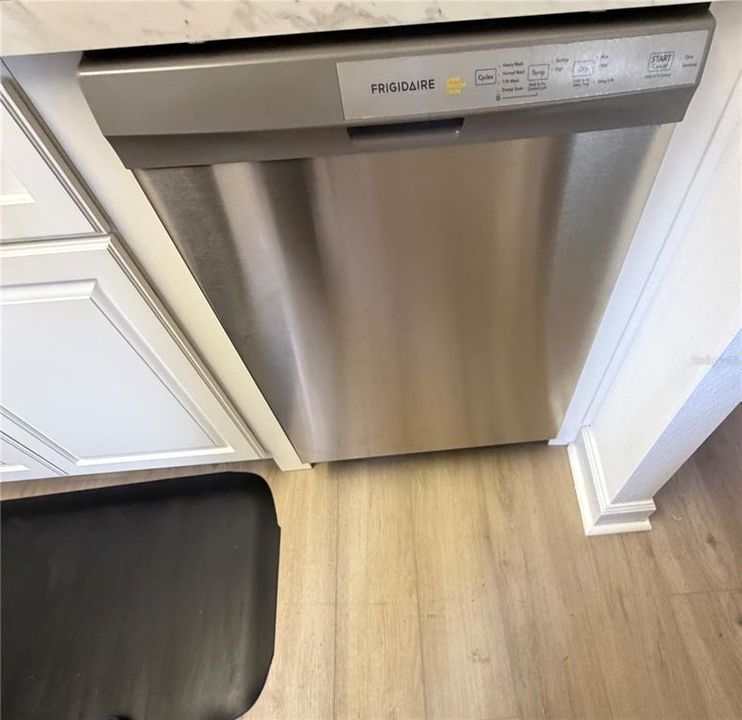 В аренду: $1,450 (2 спален, 2 ванн, 1050 Квадратных фут)
