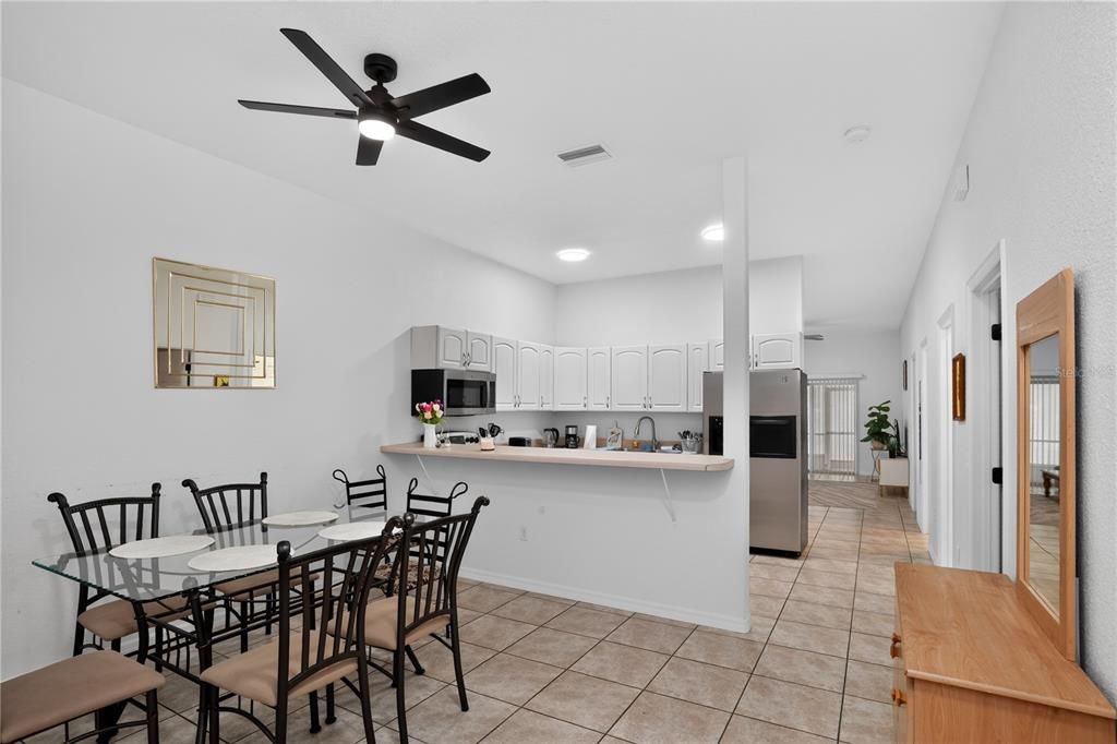 En Venta: $439,000 (4 camas, 0 baños, 2298 Pies cuadrados)