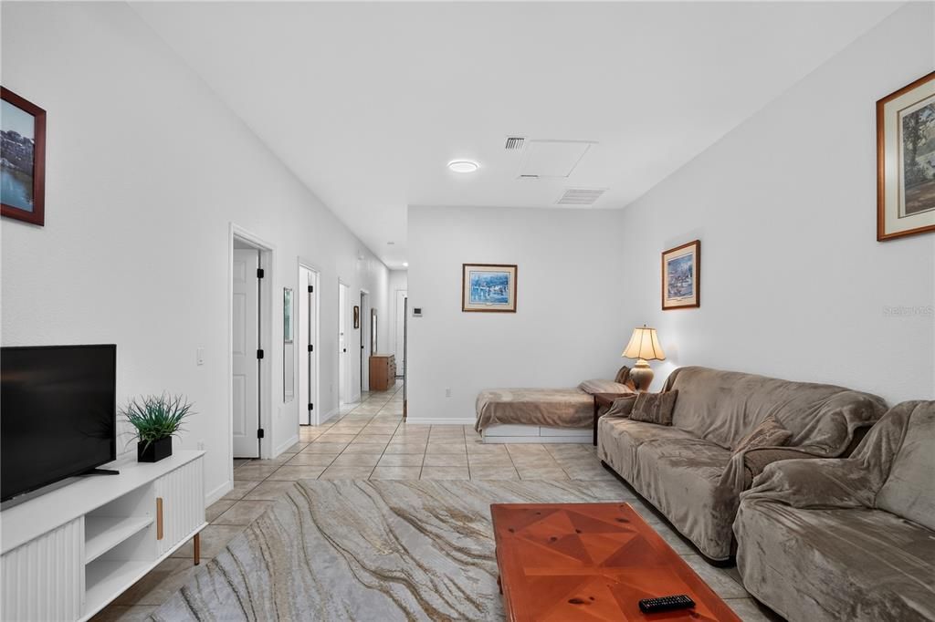 En Venta: $439,000 (4 camas, 0 baños, 2298 Pies cuadrados)