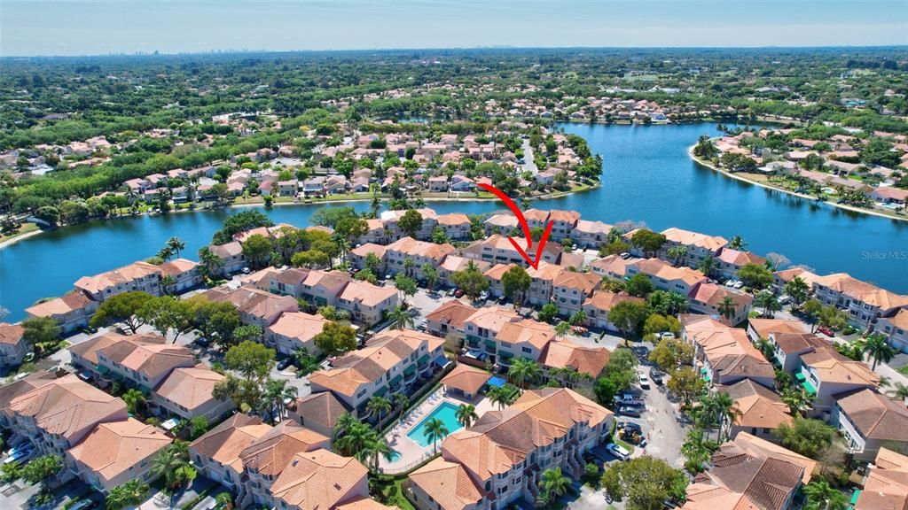 На продажу: $474,990 (4 спален, 2 ванн, 1812 Квадратных фут)