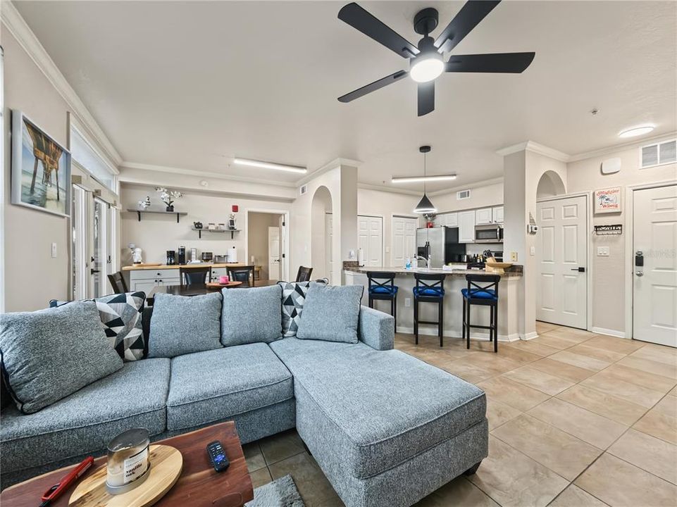 For Rent: $1,900 (2 beds, 2 baths, 1085 Square Feet)