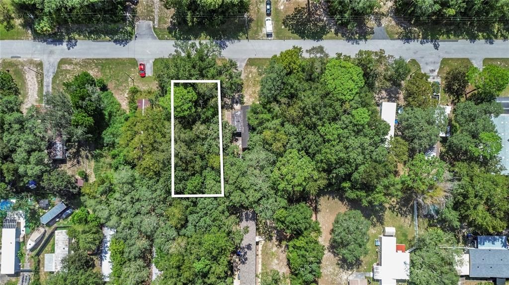 For Sale: $8,000 (0.14 acres)