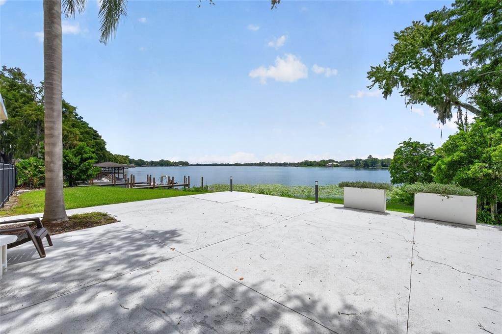 For Sale: $169,900 (1 beds, 1 baths, 645 Square Feet)