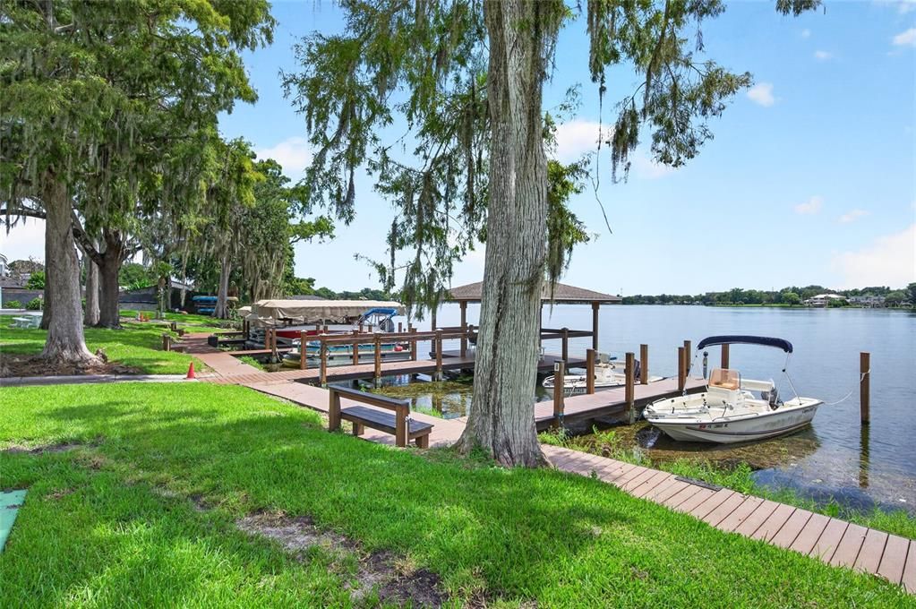 For Sale: $169,900 (1 beds, 1 baths, 645 Square Feet)
