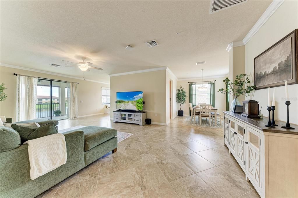 For Sale: $339,900 (3 beds, 2 baths, 2187 Square Feet)