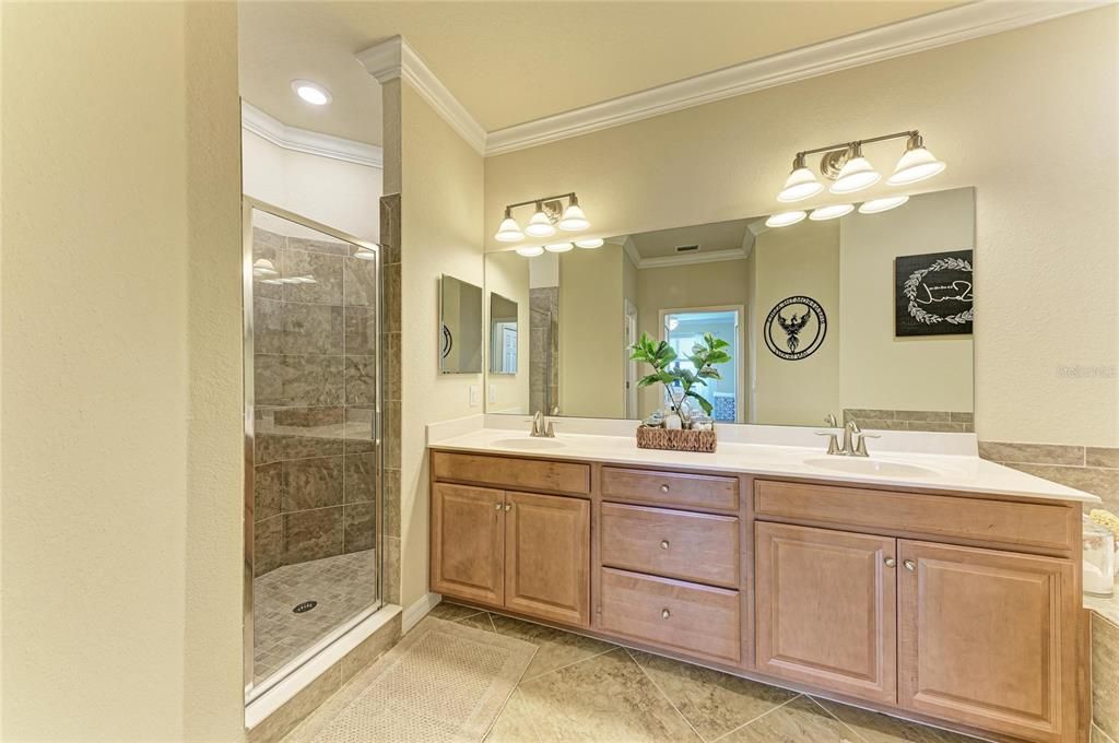 For Sale: $339,900 (3 beds, 2 baths, 2187 Square Feet)
