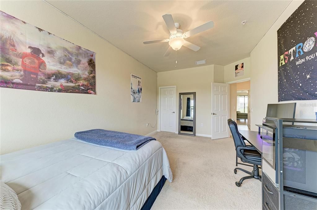 For Sale: $339,900 (3 beds, 2 baths, 2187 Square Feet)