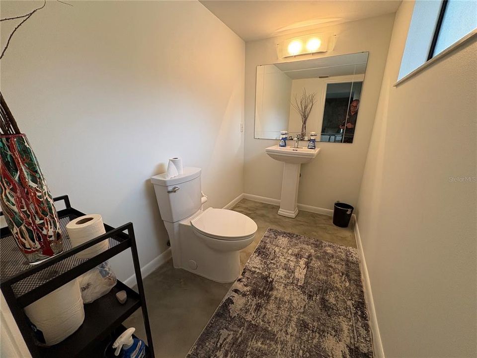 For Sale: $600,000 (3 beds, 2 baths, 2516 Square Feet)