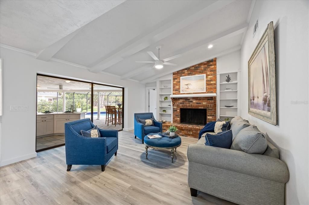 For Sale: $950,000 (4 beds, 3 baths, 2756 Square Feet)