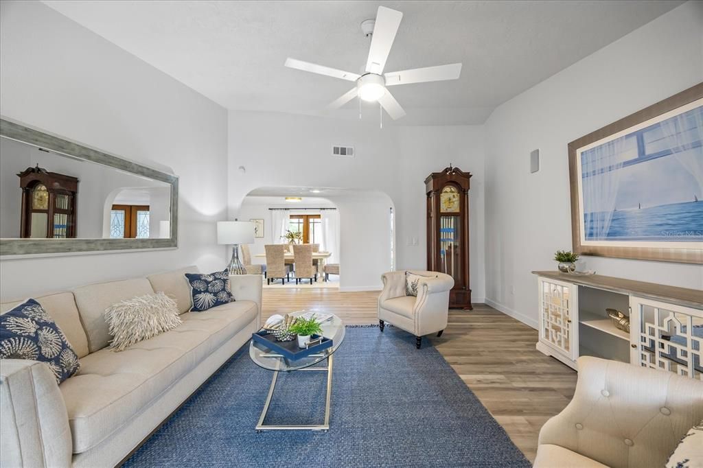 For Sale: $950,000 (4 beds, 3 baths, 2756 Square Feet)