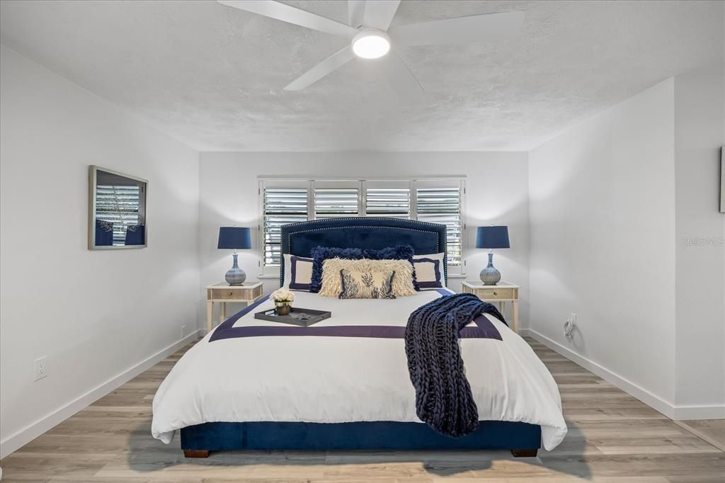 For Sale: $950,000 (4 beds, 3 baths, 2756 Square Feet)